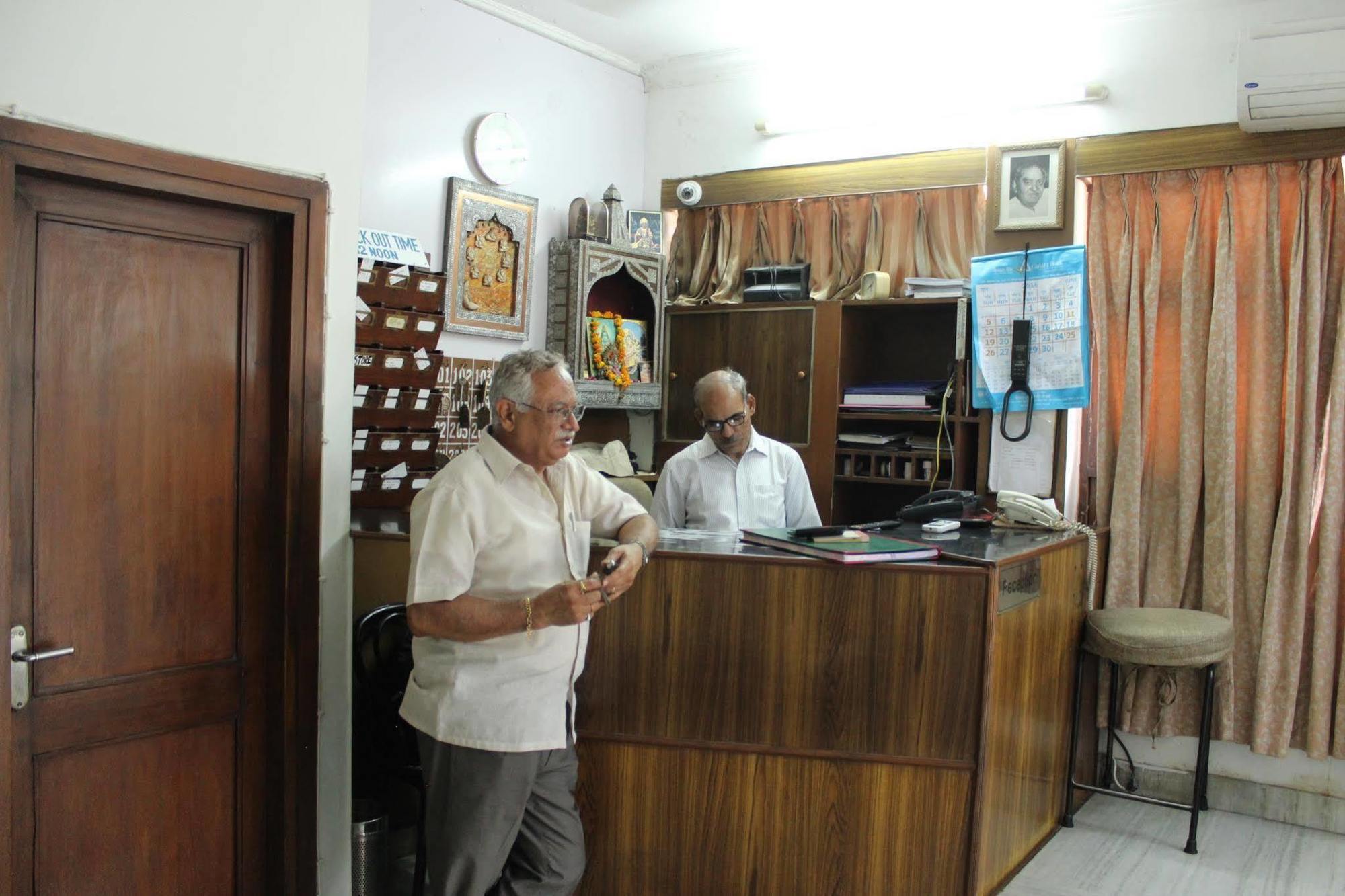 Batra Holiday Home - Couple Friendly Stays Delhi  Esterno foto